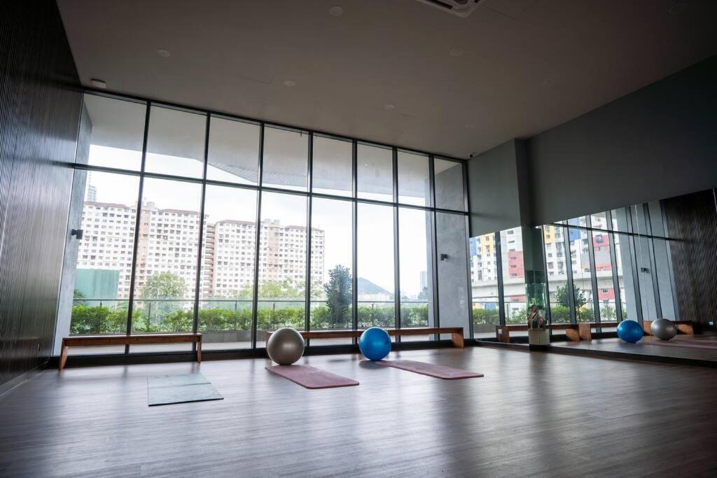 Neu By Cozy Unit L20rb Near Klcc & Jelatek Lrt Apartment *